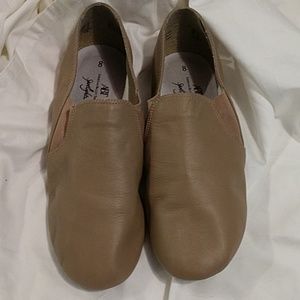 Tan jazz shoes